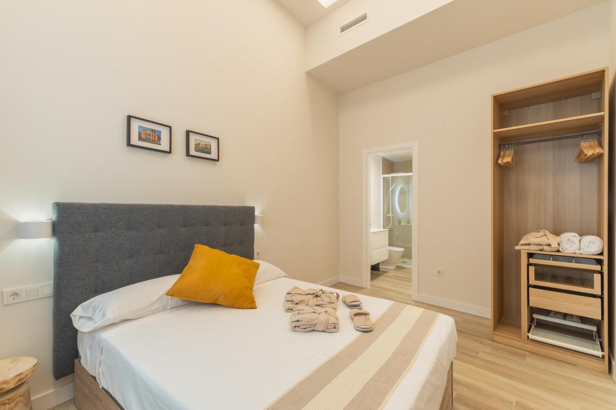 Qe Apartments Кадис Экстерьер фото