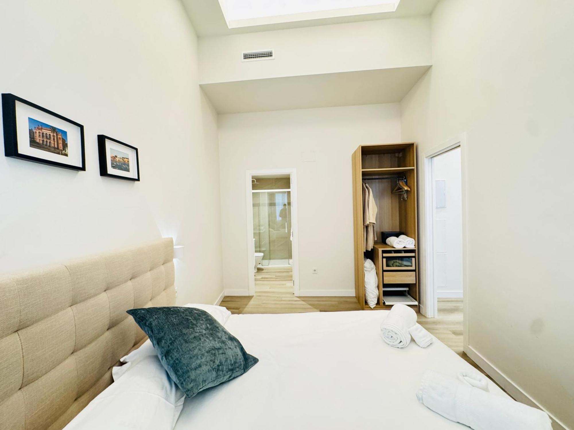 Qe Apartments Кадис Экстерьер фото